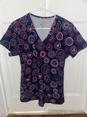 Women’s Navy Scrub Top With Pink Ribbons & Hearts
